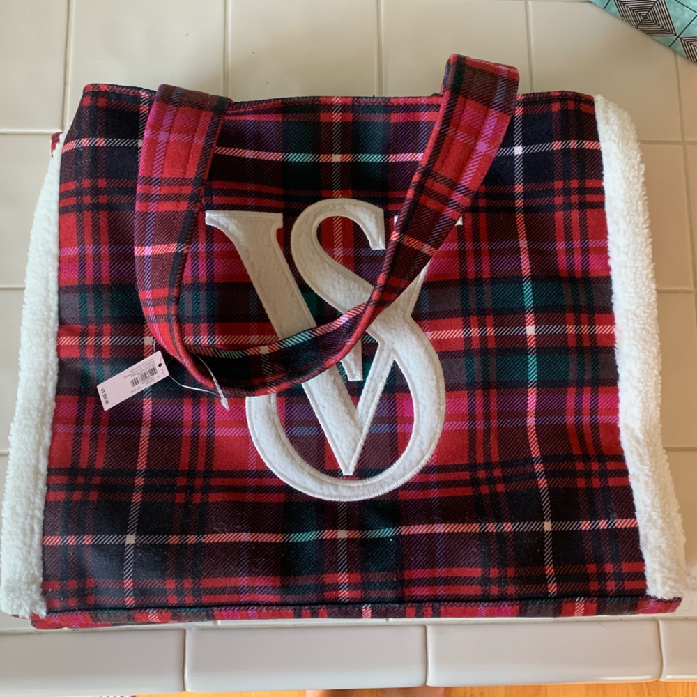 VS Holiday Tote